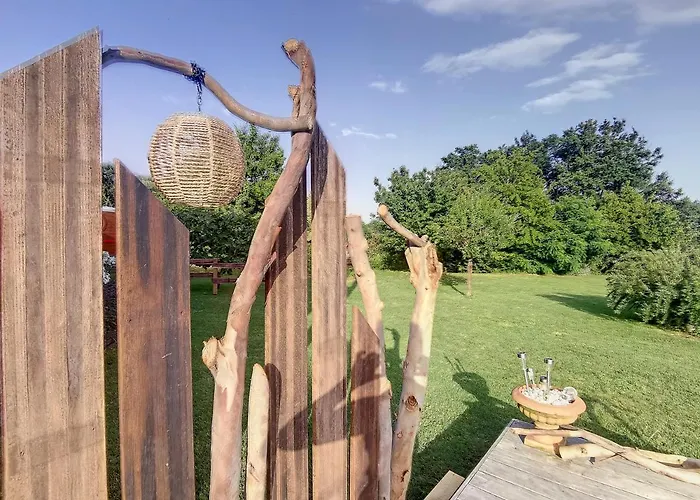 La Roulotte Du Cagire - 4 Pers - Pyrenees 컨트리하우스 *