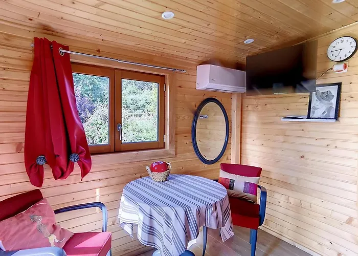 La Roulotte Du Cagire - 4 Pers - Pyrenees Landsted Villeneuve-de-Rivière