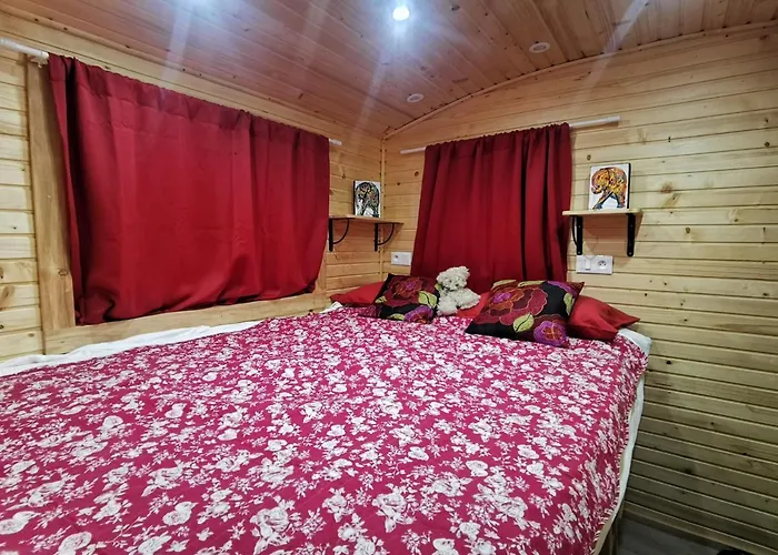 La Roulotte Du Cagire - 4 Pers - Pyrenees * Villeneuve-de-Rivière